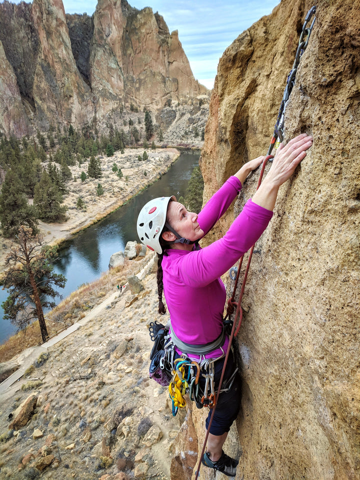 Smith Rock Outdoor Beginner Rock Climbing